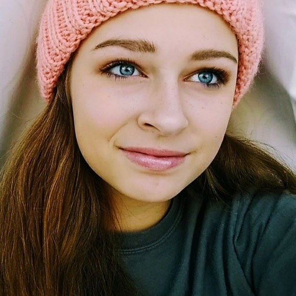 Meet your Posher, Jayde - Picture 1 of 1